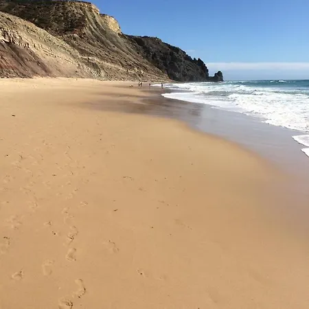 לינה וארוחת בוקר Casa Canavial