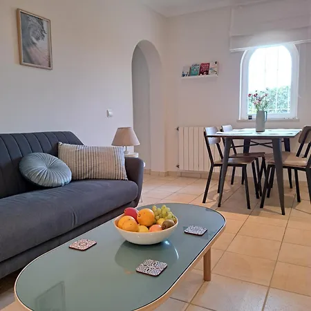 לינה וארוחת בוקר Casa Canavial 4*