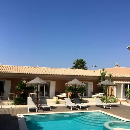 Casa Canavial לינה וארוחת בוקר