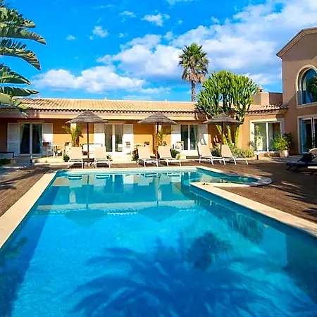 Casa Canavial Luz
